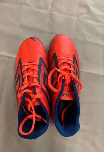 Chuteira Umbro - N40