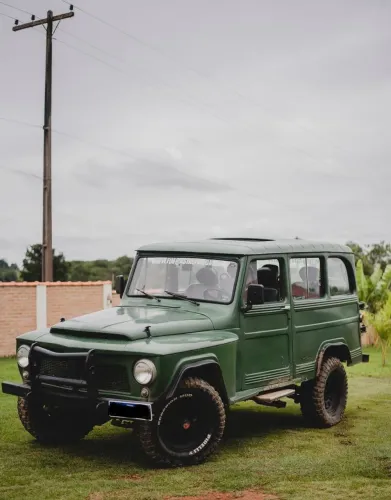 Ford Willys Rural 4X4 1976