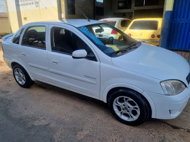 Chevrolet Corsa Sed. Premium 1.4 8V Econoflex 4P 2010