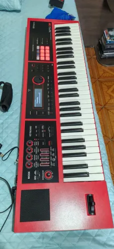 Teclado roland XPS 30 vermelho