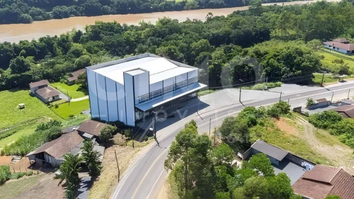 Galpão Locação em Indaial/SC Bairro Encano 3.200 m² privativos.
