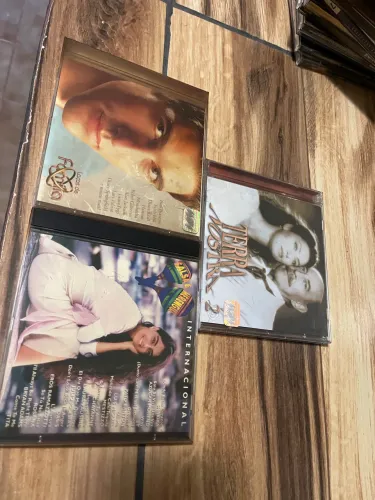 Três cds de novela antigas 