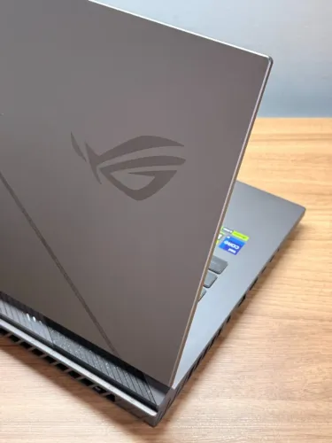Notebook Gamer Asus Rog Core i9 13th RTX4060 32Gb 16" Polegadas 165Hz - Estudo Troca
