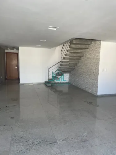 Cobertura Duplex 313m² com 04 quartos, Nascente, Piscina, 4 Vagas na Ponta Verde - Maceió