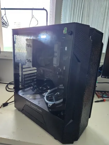 PC GAMER RX 5600 XT 6gb, 16gb RAM, Ryzen 5 3600, Sem placa mãe