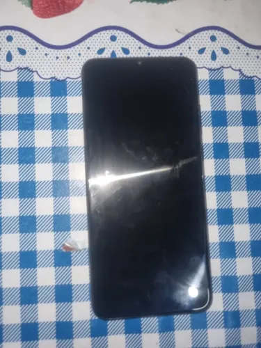 VENDO CELULAR A04E USADO 64GB E 3 DE MEMORIA RAM?TELA FUNCIONA PERFEITAMENTE OK?