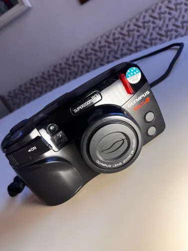 Olympus Superzoom 110 Revisada