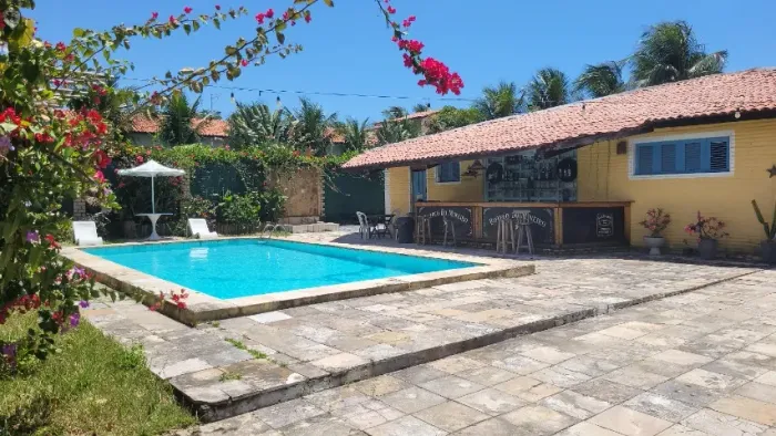 Cumbuco: Casa/Pousada com 6 suítes. 300m da praia
