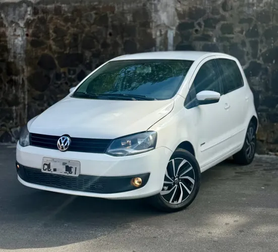 Volkswagen Fox 1.0 MI Total Flex 8V 5P 2014