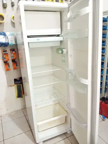 Geladeira, Simples e Boa