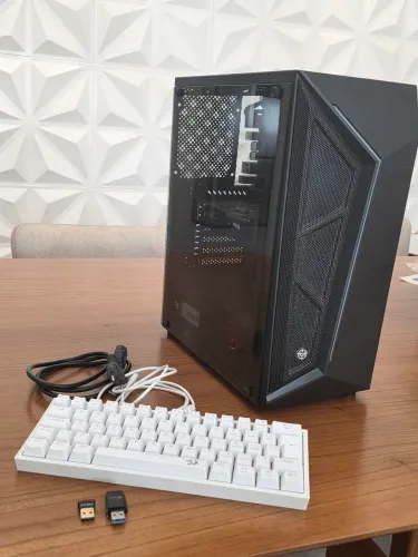 PC Gamer Intel i5 11400F + RX 550 4GB + SSD 240GB + HD 500GB + Teclado Redragon