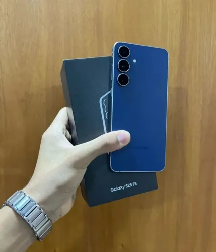 Samsung S25 Fe. VENDO OU TROCO NA GARANTIA