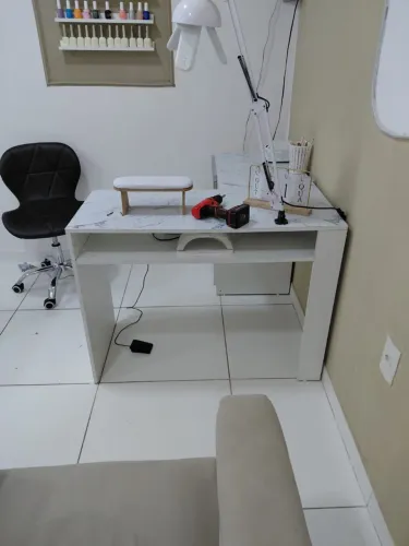 Mesa para manicure 2 em 1
