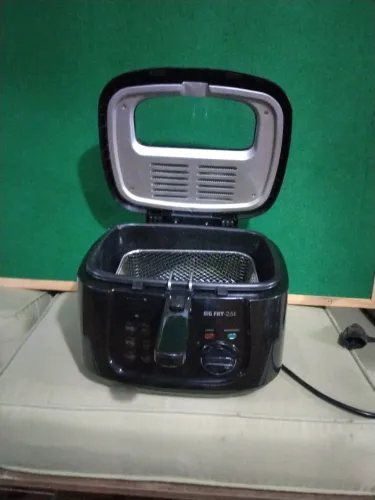 Fritadeira big fray mundial 2litro funciona perfeita 110V tem que retirar no local