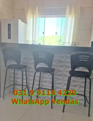 Banquetas altas novas na cor preta 70 cm Frete grátis