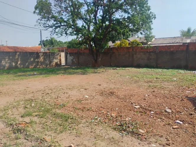 Vende se 2 terrenos esquina av integração 3 pedra 90 
