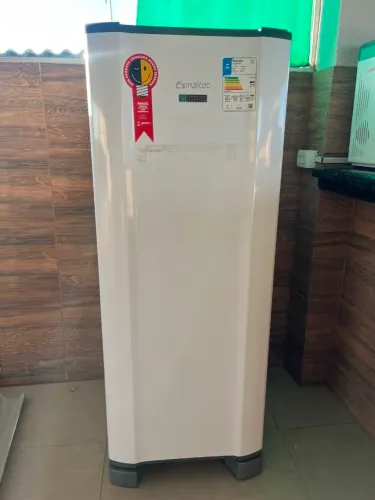 GELADEIRA ESMALTEC 245L NOVA