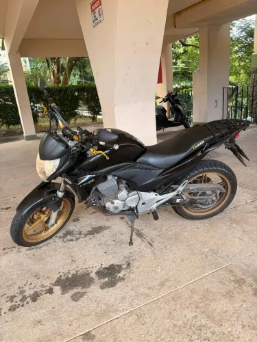 Moto CB 300R 2015