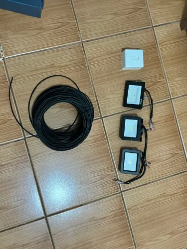 Kit refletores LED + Aaprox 40m fio para instalação Anapolis