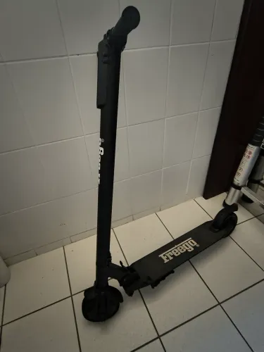 Patinete elétrico necessário trocar bateria