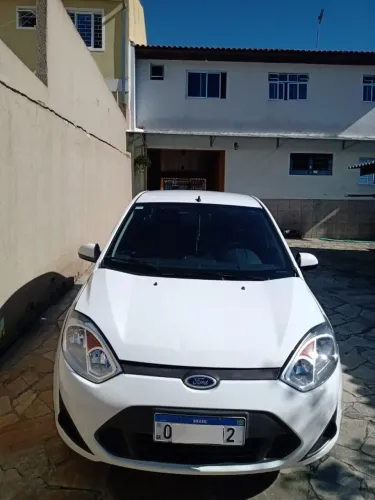 Ford Fiesta Sedan SE 1.6 8V Flex 4P 2014