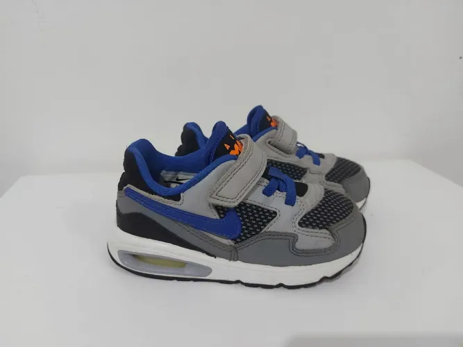 Tênis Nike 21