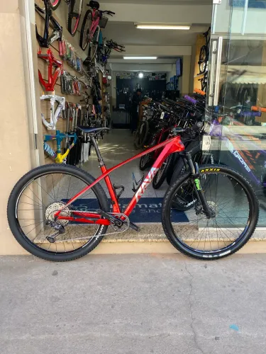 Bicicleta rava Rage carbon tamanho 17