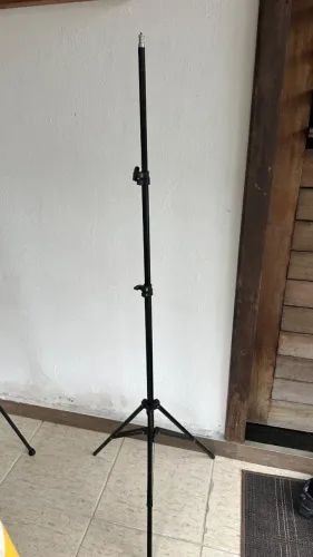 Tripé de iluminação 