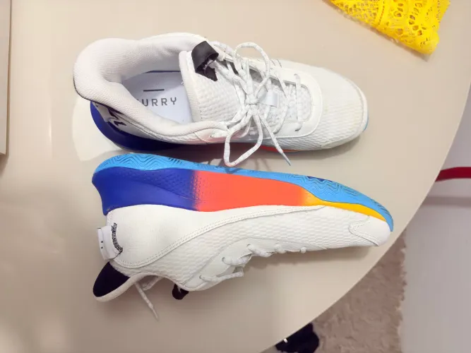 Curry 3z7 branco colorido tamanho 43