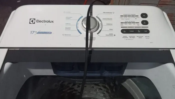 Máquina de lavar roupa Eletrolux essencial Care 17kg