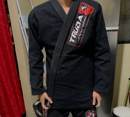 Kimono truda semi novo A2