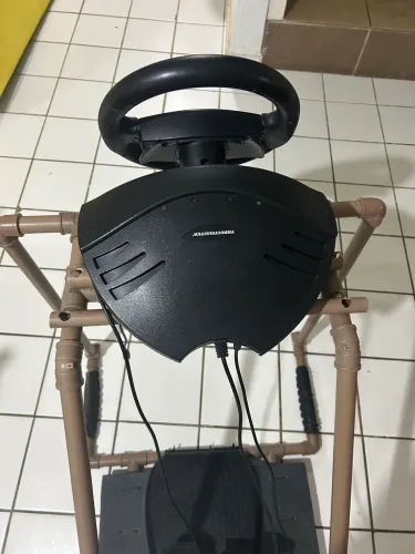 Volante thrusmaster t80