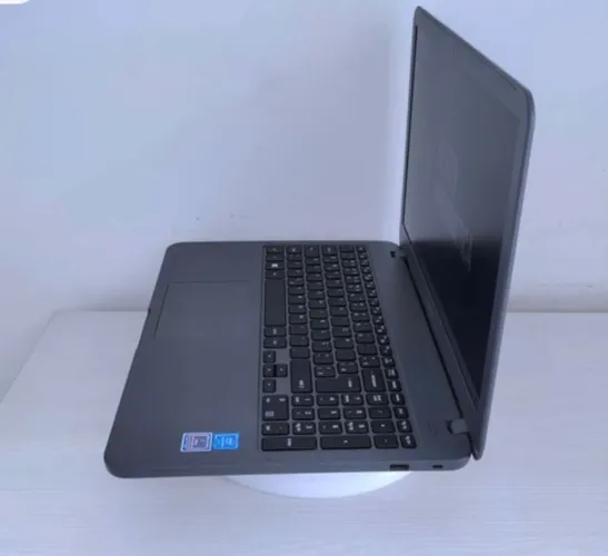 Notebook Acer seminovo R$ 900,00