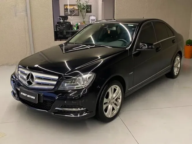 Mercedes-Benz C-200 Avantgarde 2.0 TB 16V 184cv Aut. 2012
