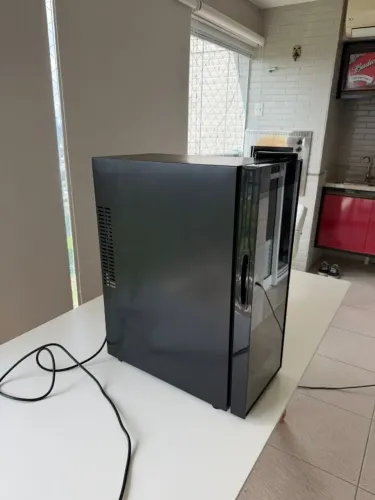 Adega de vinhos Philco