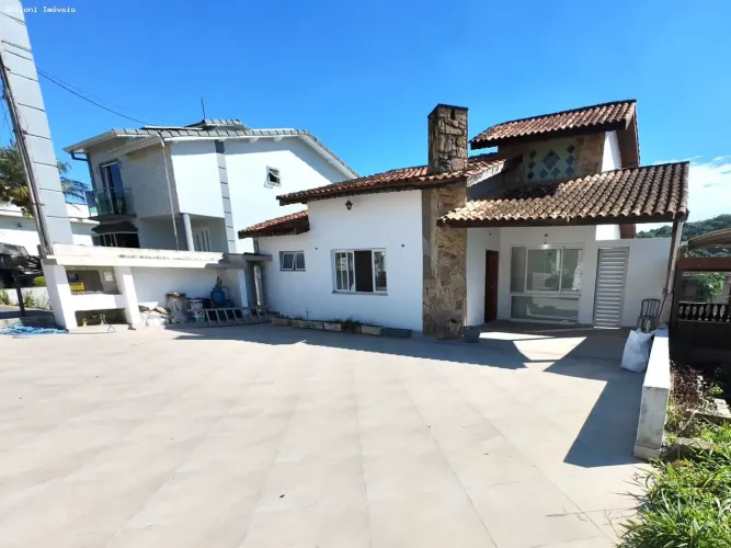 Casa em Condomínio para Venda em Mogi das Cruzes, Aruã, 4 dormitórios, 2 suítes, 3 banheir