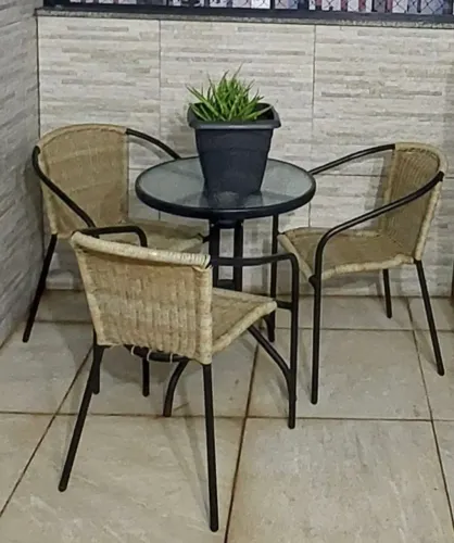 Conjunto de mesa com 3 cadeiras 