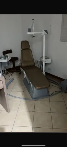 Cadeira maca procedimento elétrica