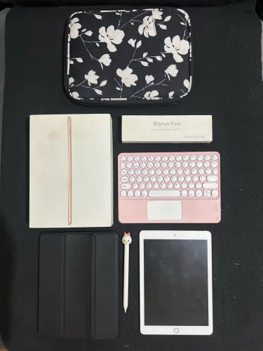 iPad 6ª geração 32gb com acessórios 