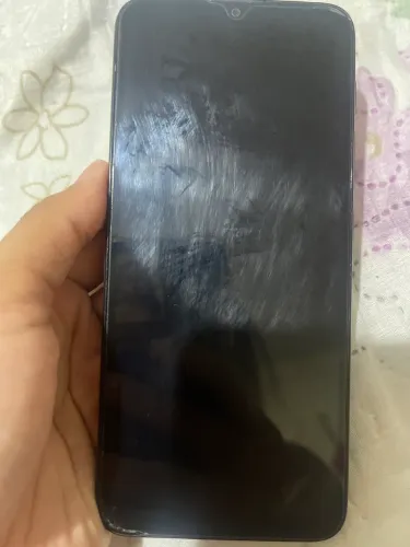Vendo um celular MotoE20 , em ótimas condições , na película