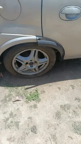Vendo 03 rodas aro 15