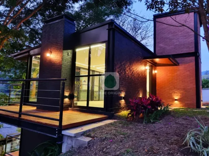 Casa nova de alto padrão com arquitetura moderna à venda, 147 m² por R$ 1.290.000 - Santa 