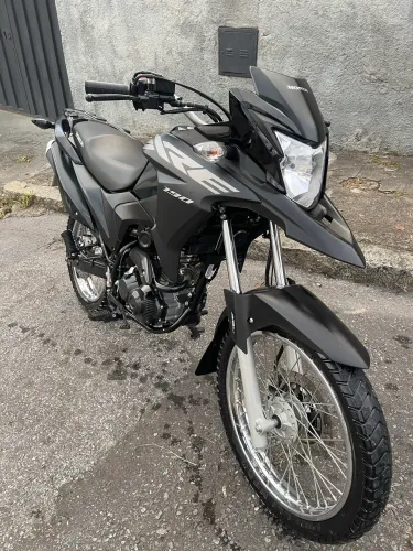 XRE 190 2024 apenas 15.500 km