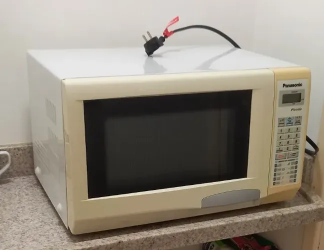 Microondas Panasonic Piccolo 25L