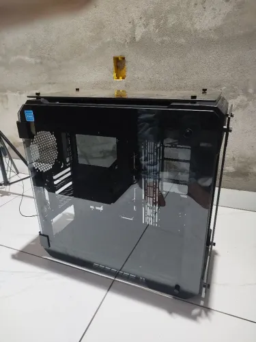 Gabinete gamer Thermaltake view 71 