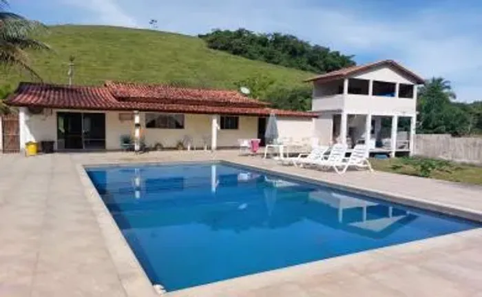 Sítio para Venda em Cachoeiras de Macacu, Vargem Grande, 3 dormitórios, 1 suíte, 1 banheir