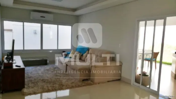 Casa Condominio - JARDINS GENOVA COND
