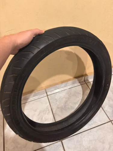 Pneu meia vida 100/70/17 moto
