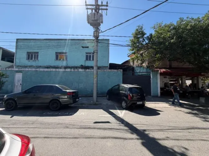 Venda de Galpão Amplo 600m² - Parada de Lucas (Próximo à Av. Brasil)