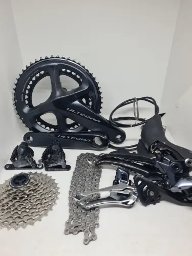 Grupo ULTEGRA R8000 DISC 11 VELOCIDADES